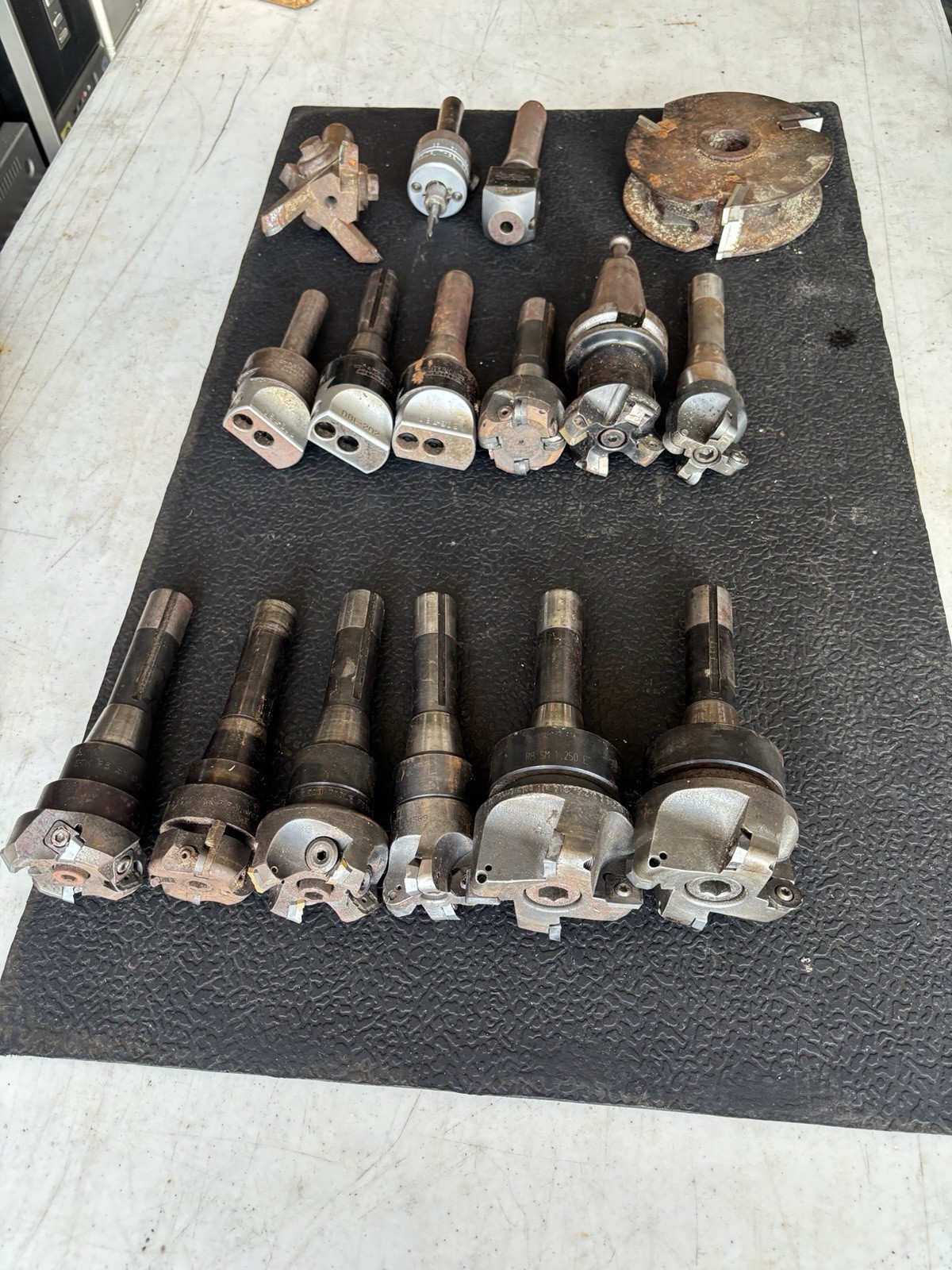 Lot of 16 R8 Boring Heads Milling Cutters Criterion DBL-202 Machine Shop Tooling