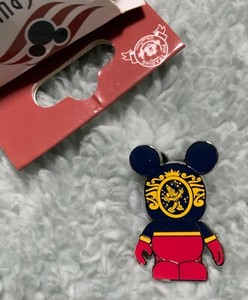 Disney Sorcerer Mickey Disney Cruise Line Vinylmation Mystery Pin DCL