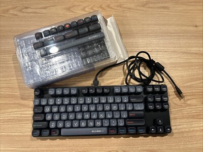 GLORIOUS MECHANICAL KEYBOARD - Custom Build with Box White & Box Jade Switches