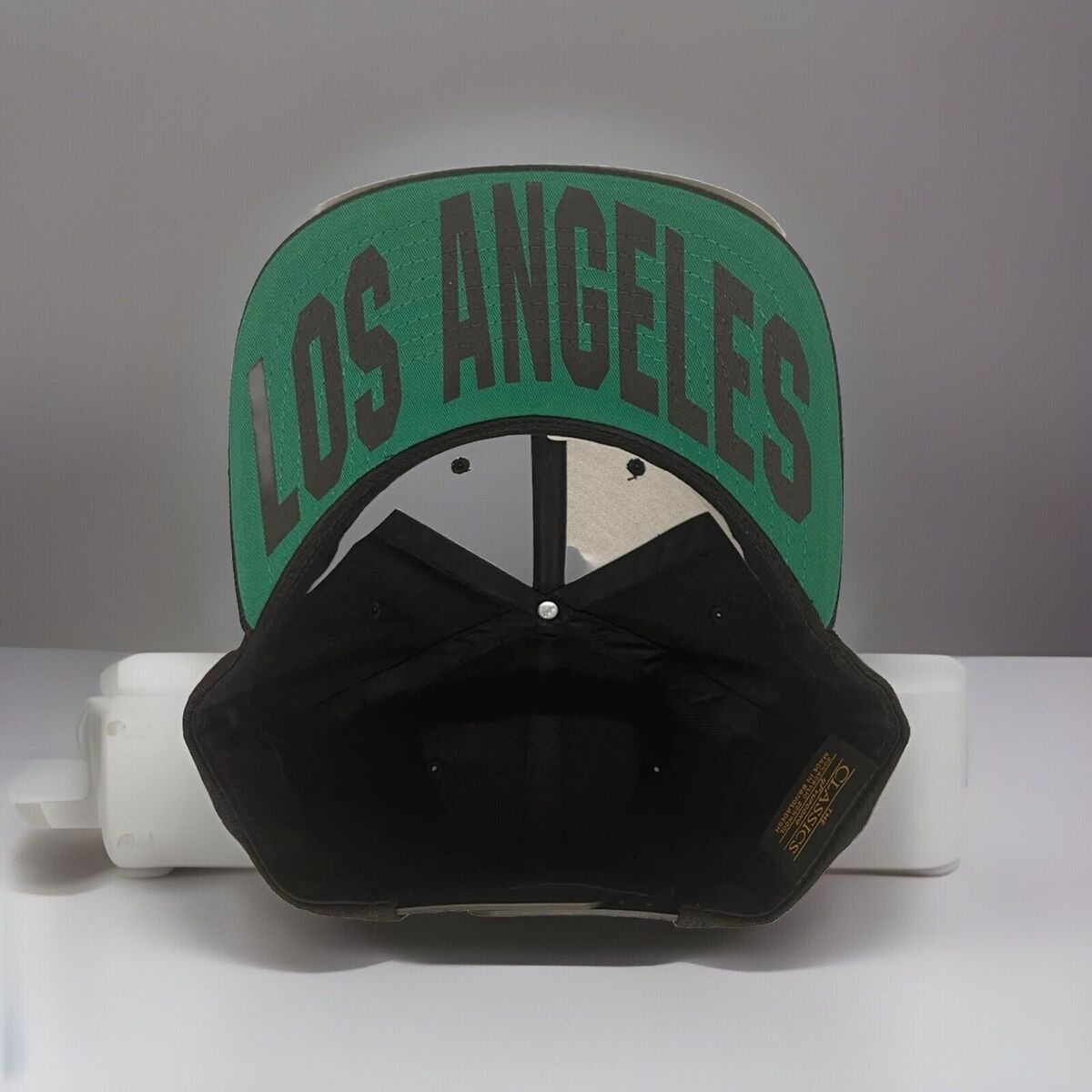 Los Angeles LA Raiders Snapback Cap Hat Black & Silver with Los Angeles LA Raiders Snapback Cap Hat Black & Silver with
