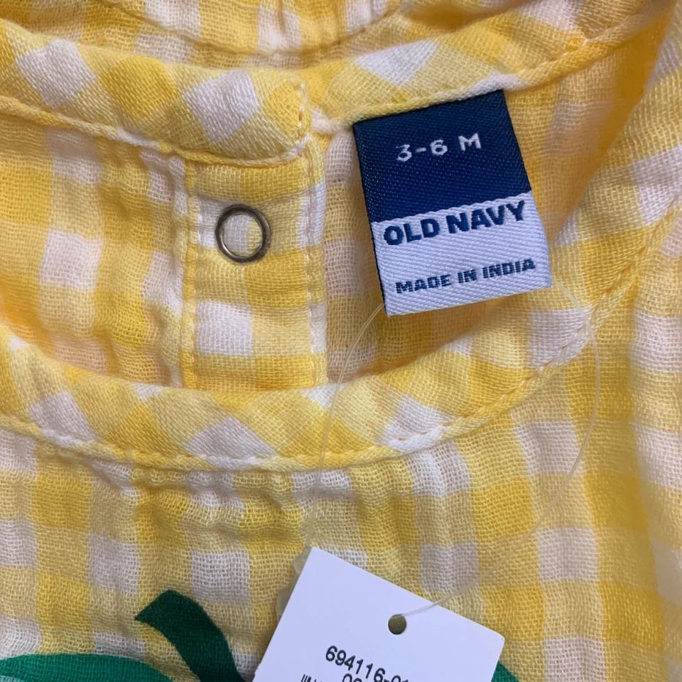 Mameluco Old Navy Bee Happy Baby talla 3-6 meses sin mangas amarillo guinga nuevo con etiquetas Foto 4 de 4