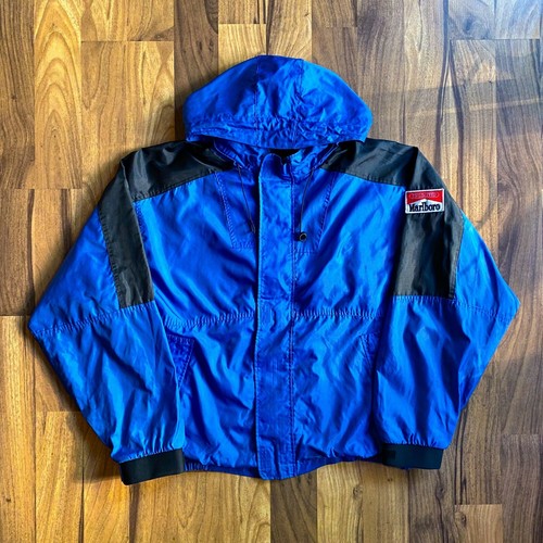 VINTAGE MARLBORO CIGARETTES NYLON 