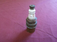 VINTAGE NOS CHAMPION SPARK PLUG 1 COM USA HIT miSS