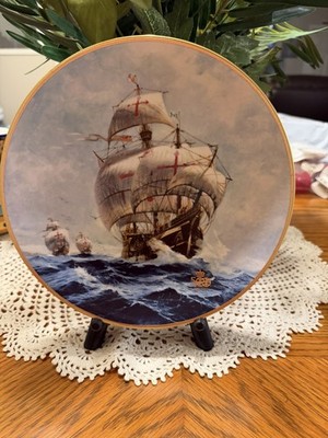 PLATE Under Full Sail 500th Anniversary of Columbus Discovers America