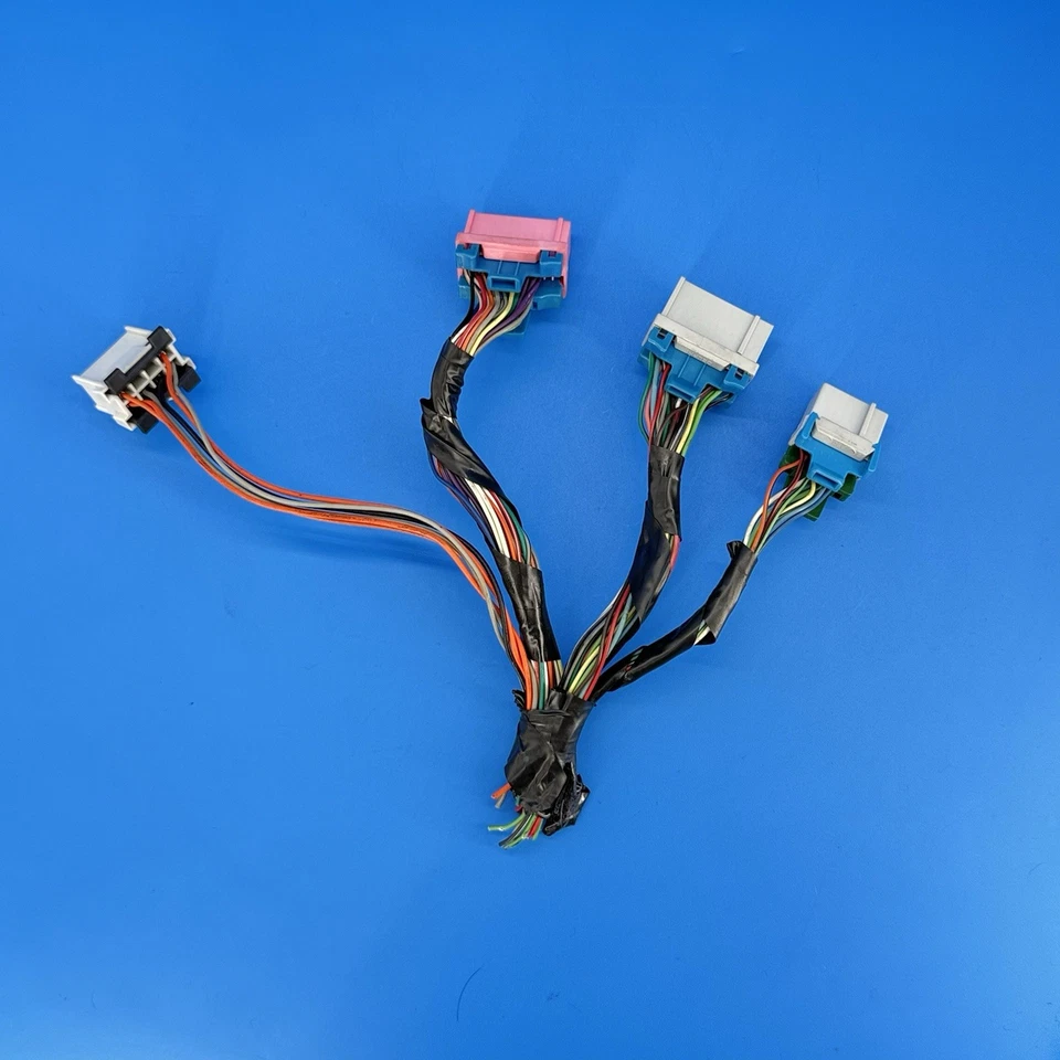 Saturn L Series L200 L300 2003 módulo de control de carrocería BCM arnés de cableado enchufes Foto 4 de 4