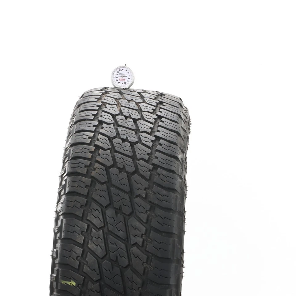 Grappler Nitto Terra G2 A/T 116T - 10/32 usado 265/65R17 Foto 3 de 4