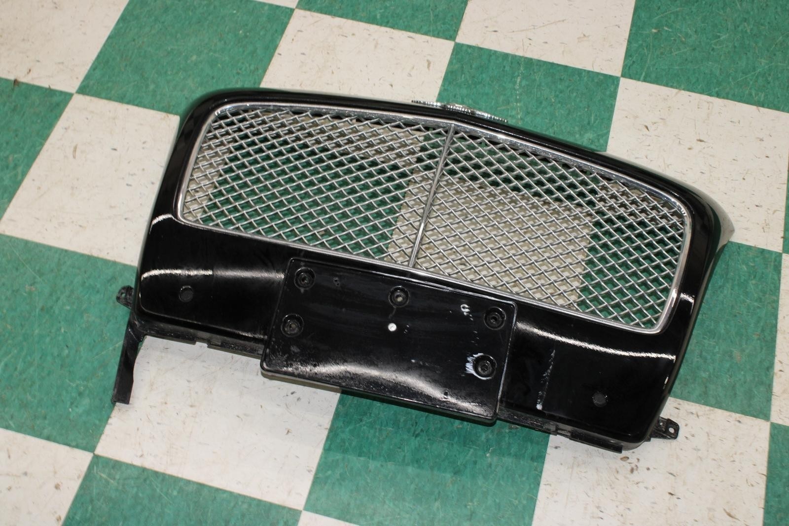 Bentley Flying Spur 2014-2018 Front Upper Bumper grille Black