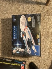 Playmates Star Trek U.S.S. Enterprise NCC-1701-E. New in box. Collectors Series.