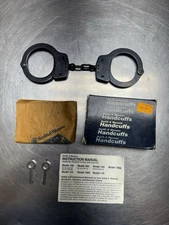 Smith & Wesson Model 100 Chain-Linked Handcuffs & 2 Keys, M100 Cuffs, Blued