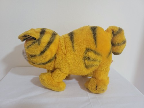 Vintage Garfield Fun Farm Standing Plush - Picture 2 of 10