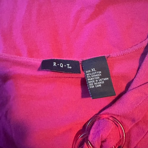 R-Q-T short sleeve pink plastic chain detail blouse size XL - Picture 4 of 8