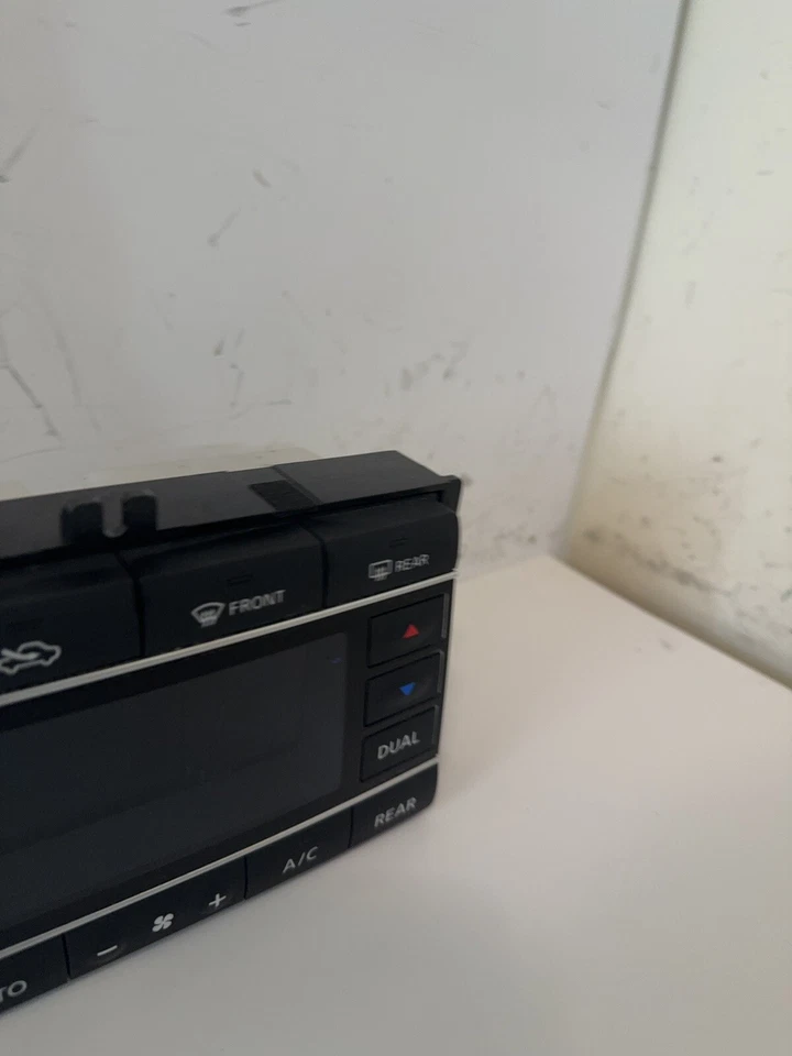 Nissan Quest 2013 unidad de control de temperatura OEM 275001JH1A Foto 3 de 4