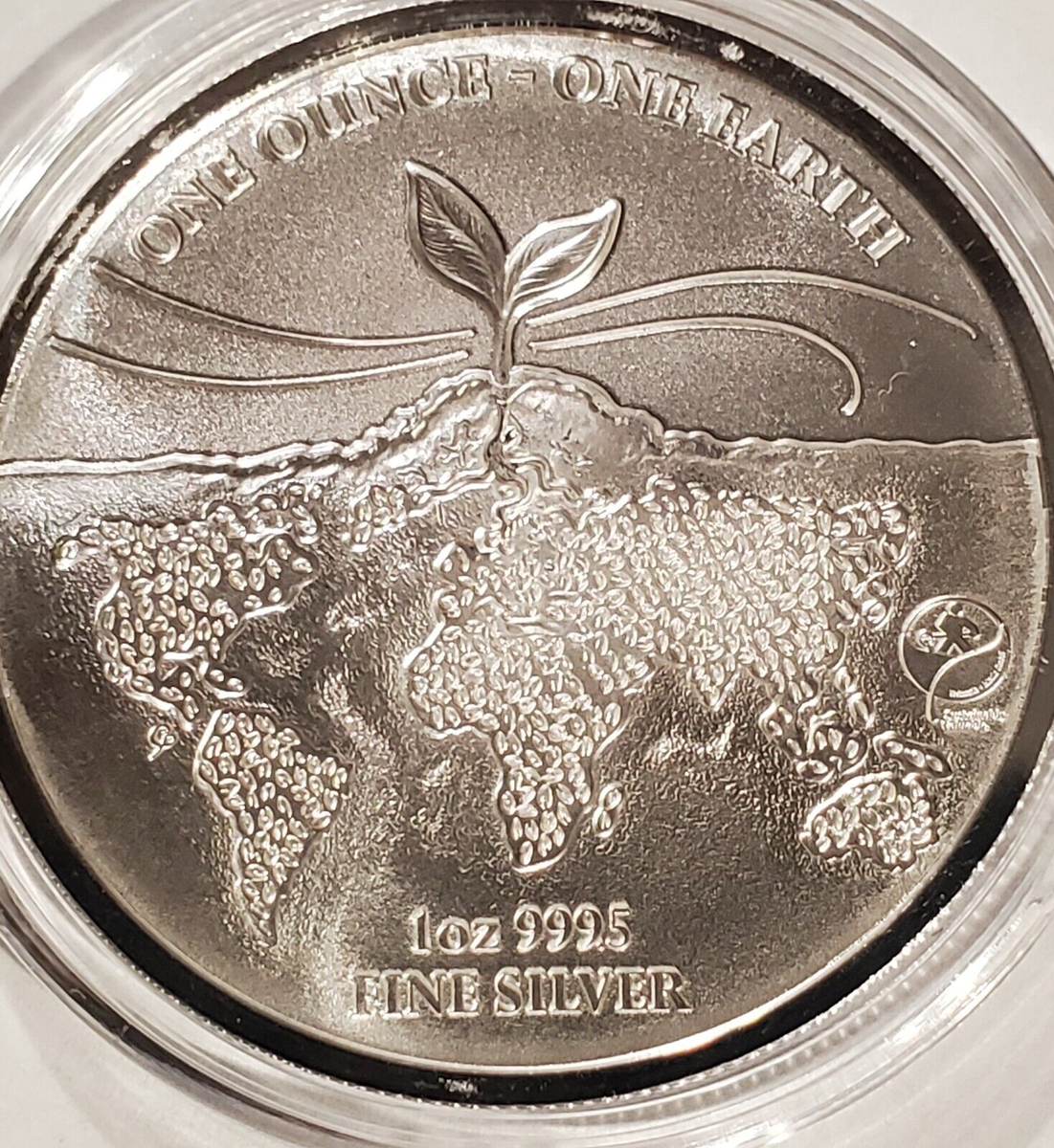 2022 Fiji One Earth 1 oz .999 silver 1 dollar coin We are