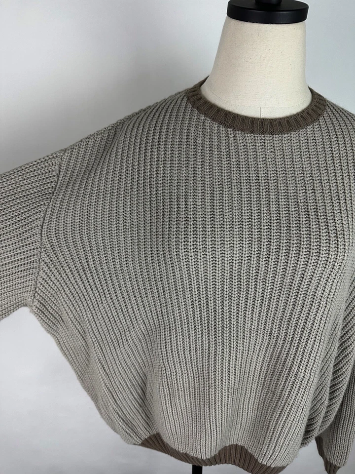 Suéter para mujer ASOS calce medio relajado beige acanalado tejido acrílico minimalista acogedor Foto 3 de 4