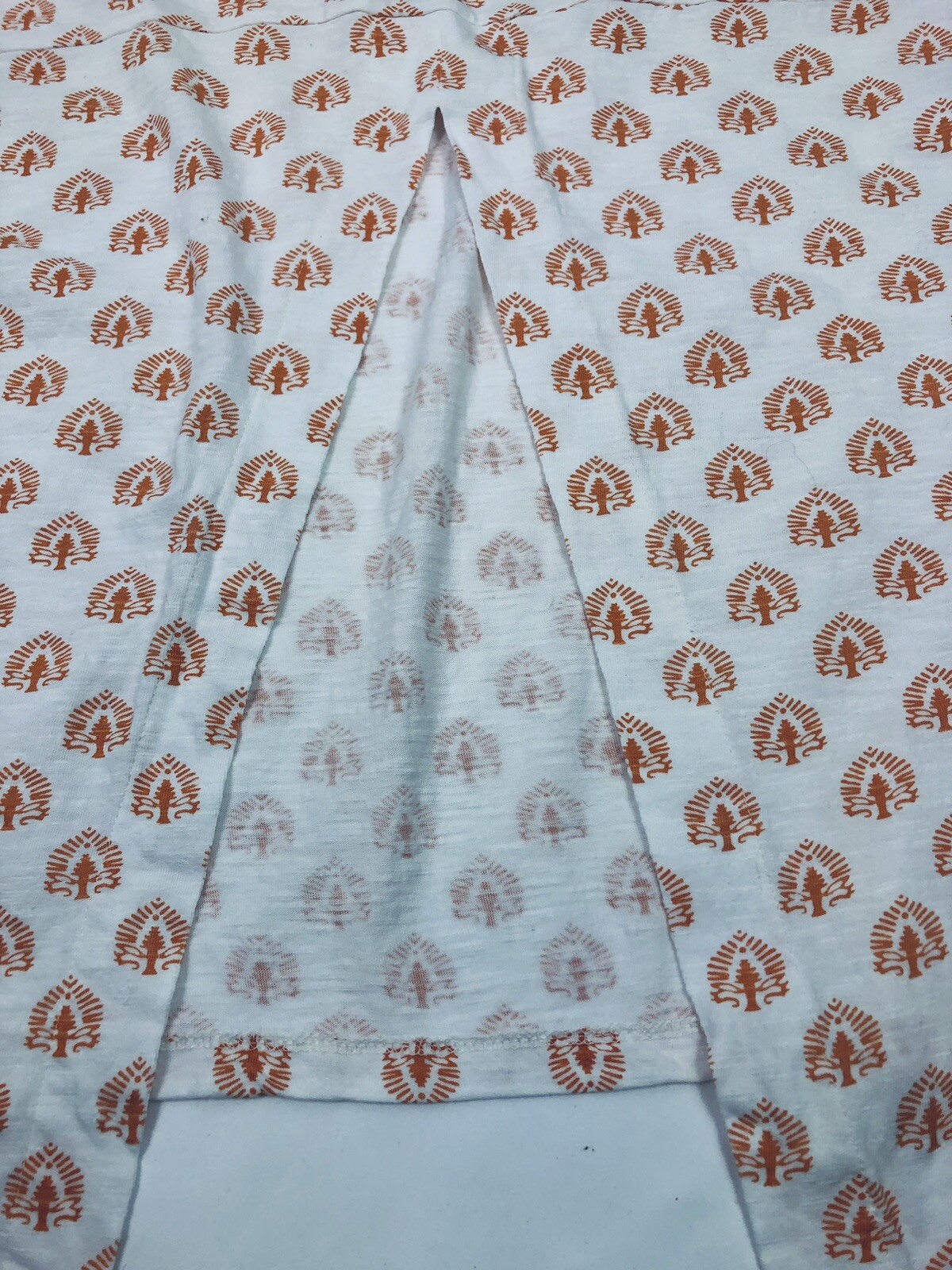 Sundance Women’s Top Tree Pattern Split Back Shor… - image 6