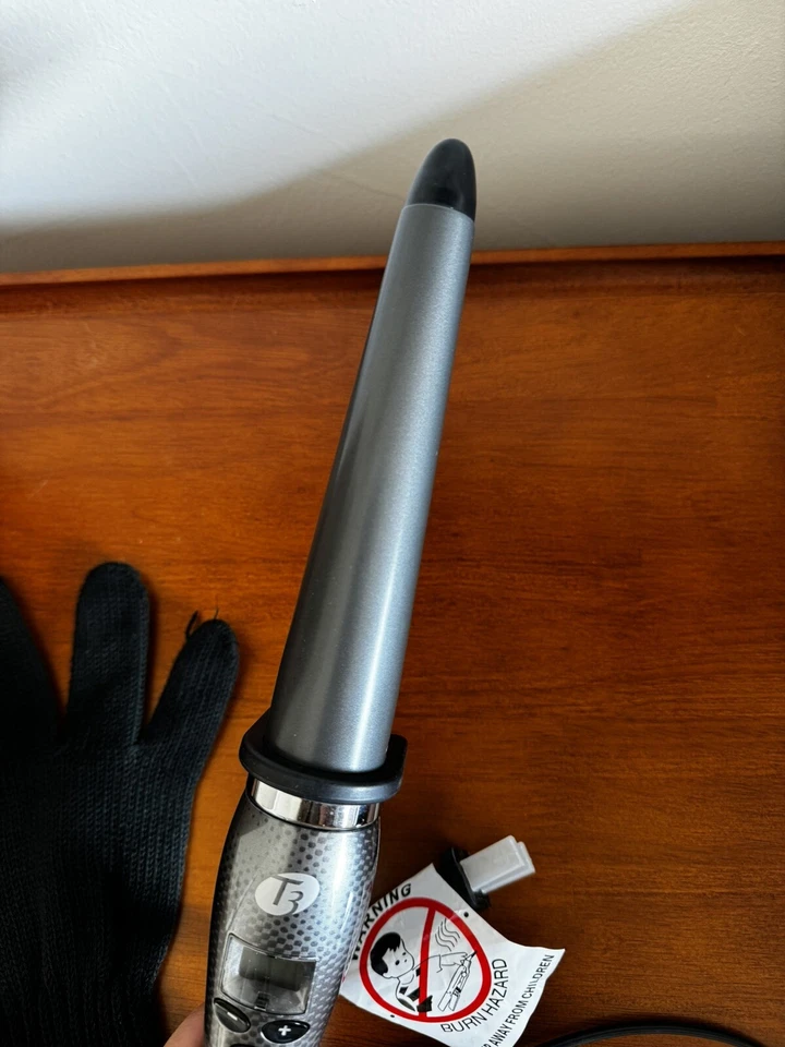 T3 SinglePass Whirl Professional Styling Curling Wand - Image 4 of 4