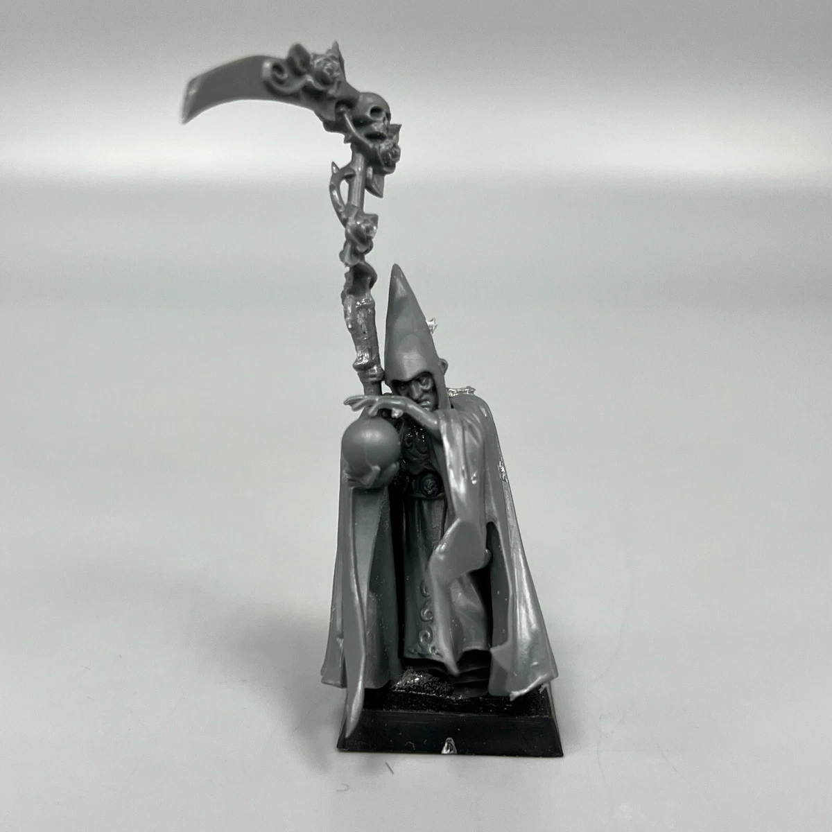 Figurines Warhammer AoS – Sorcier Astromancer Monté, Empire Old World, Peint