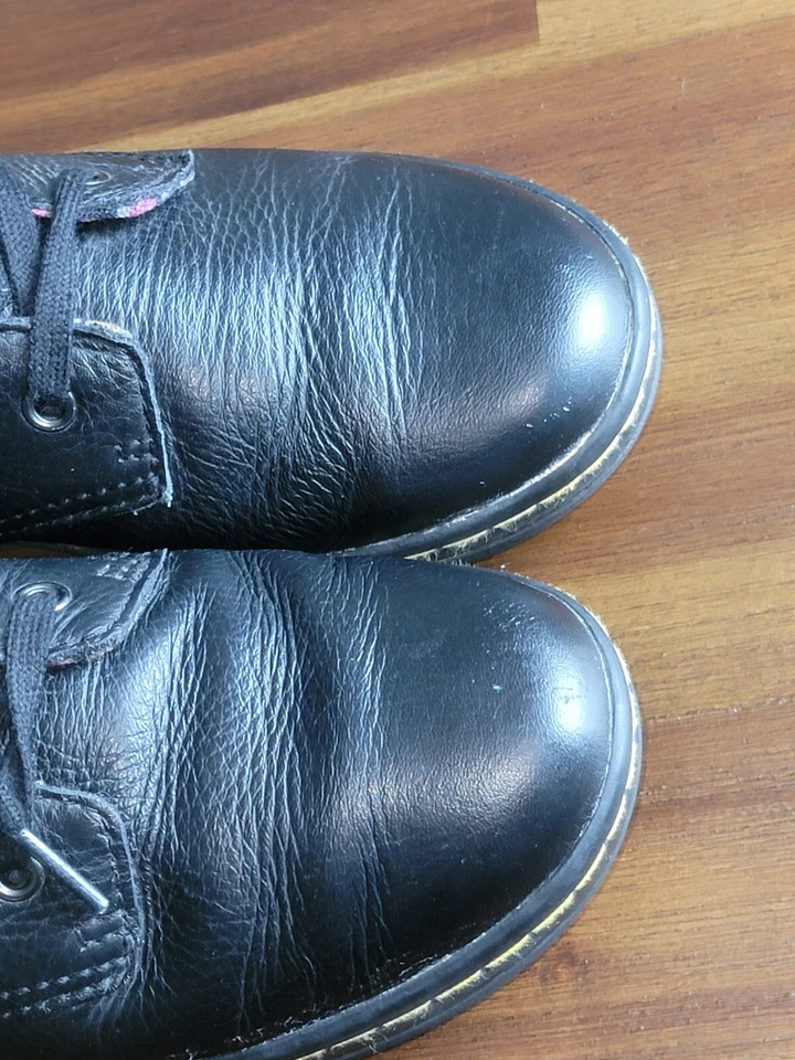 Dr Martens Stratford WomensSz 8 Boots Black Leather Floral Lining High Lace Up - Image 3 of 4