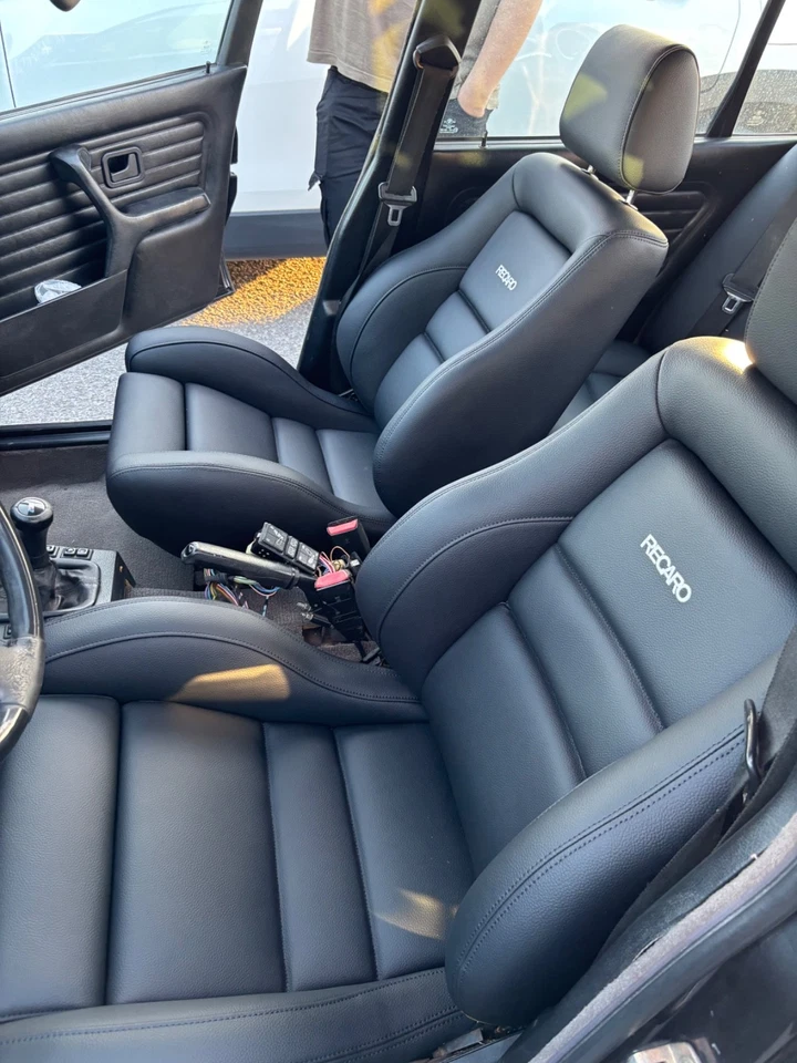 recaro seats - Image 2 of 2