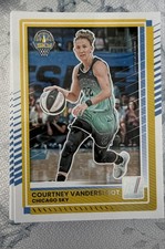 2025 Panini Donruss WNBA - Courtney Vandersloot #34