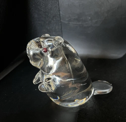 Steuben Glass Beaver Garnet Eyes Figurine Signed Heavy! 4" x 4"