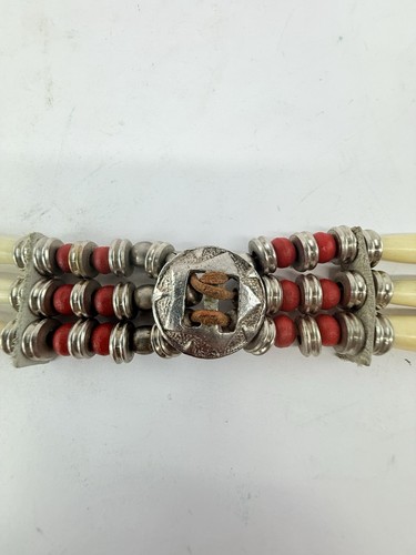 "Brazalete vintage de cuero nativo americano tono plata cuentas hueso 8,75"" L 1""" - Imagen 6 de 14