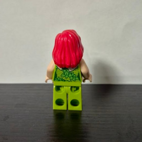 LEGO DC Super Heroes Poison Ivy Minifigure SH0010 Genuine Authentic