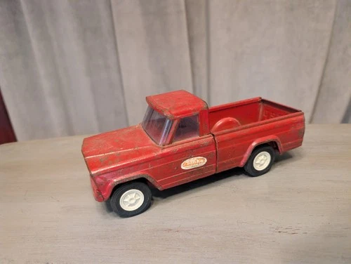 Vintage 1960's Red Pressed Steel Tonka  Jeep Pickup Truck  52030 Made in USA