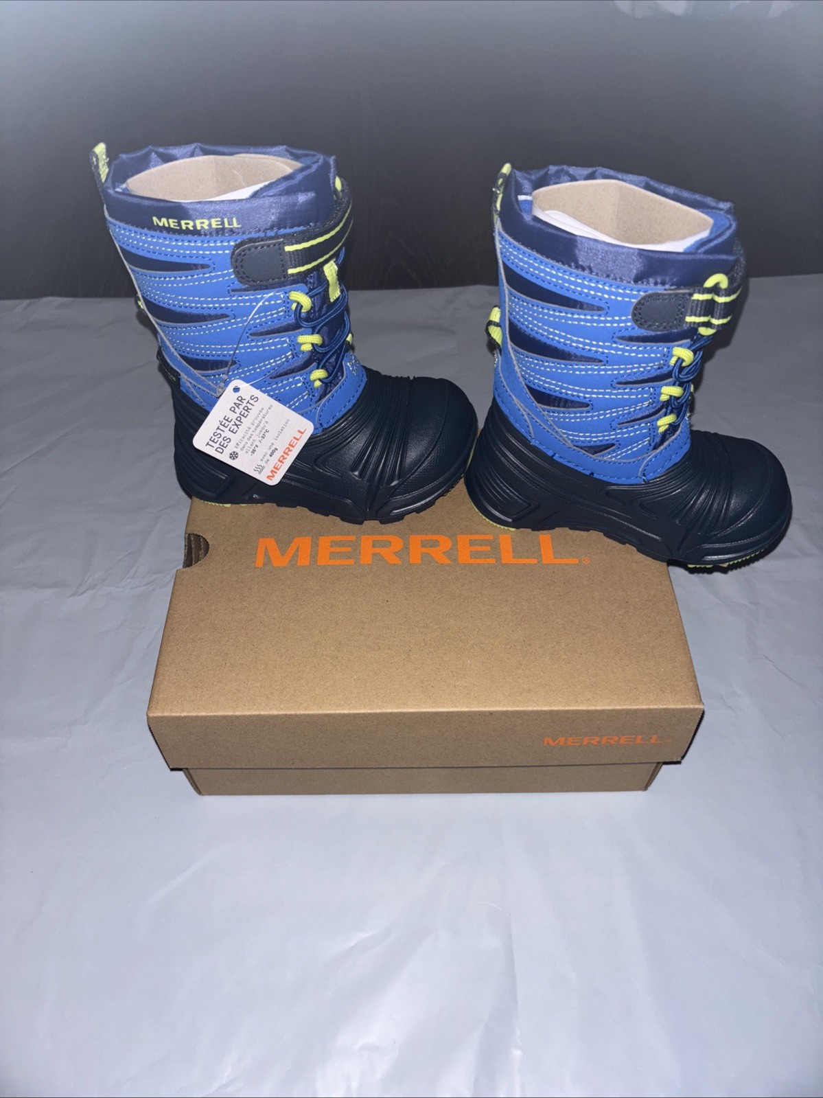 MERRELL SCARPONE DA NEVE BAMBINO TAGLIA 6 (BLU E GIALLO) ISOLATO. NUOVO IN SCATOLA