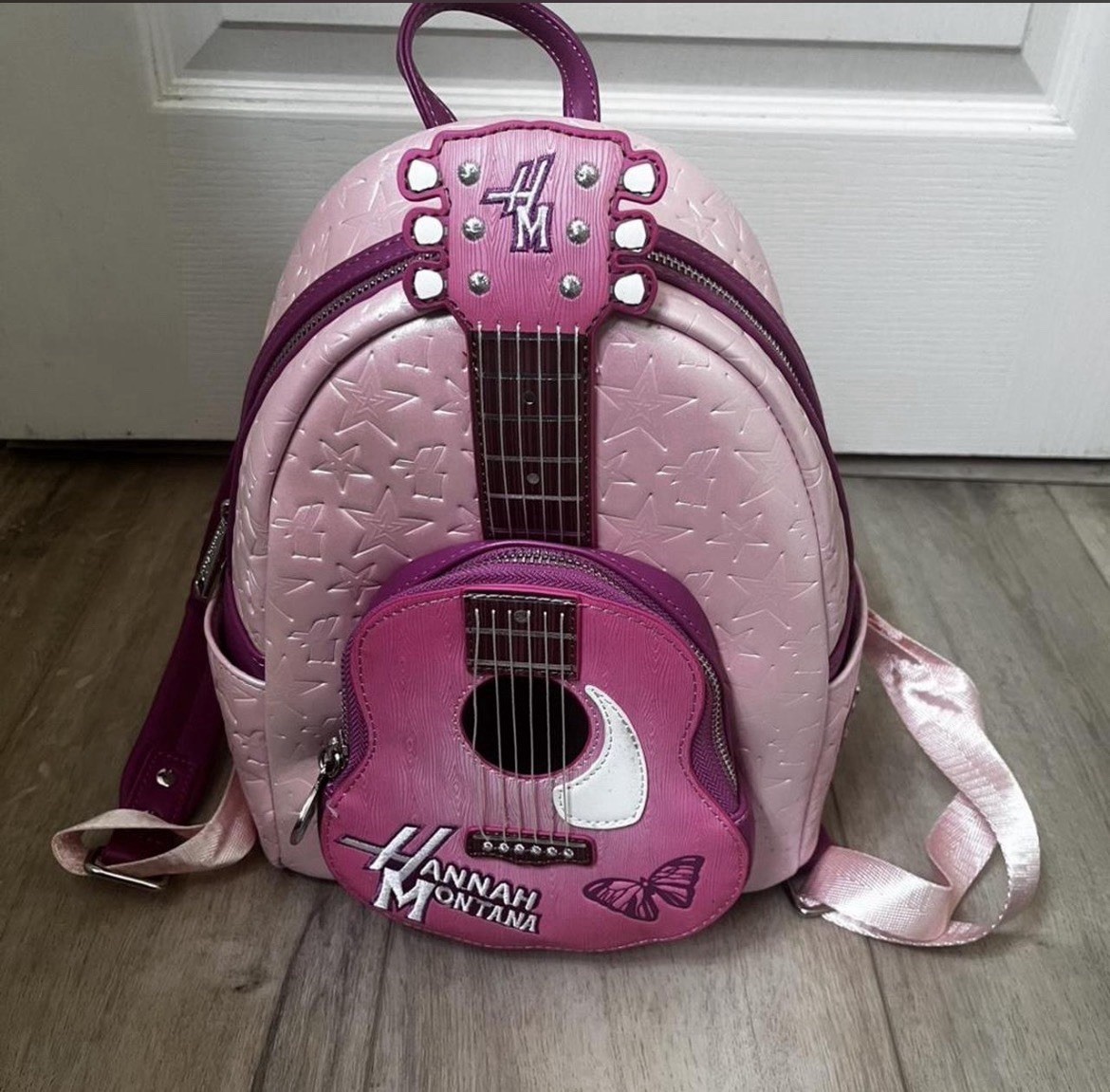 Loungefly Disney Hannah Montana Faux Leather Guitar Star  display picture 3