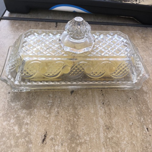 Vintage Avon Pressglas Klarglas Butterdose mit Deckel Cape Dorsch Wellen - Seifenschale