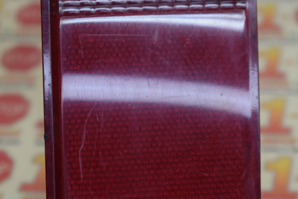 FORD E150 E250 E350 1975-1991 PASAJERO LUZ TRASERA DERECHA E4UB-13404-AA OEM Foto 2 de 4