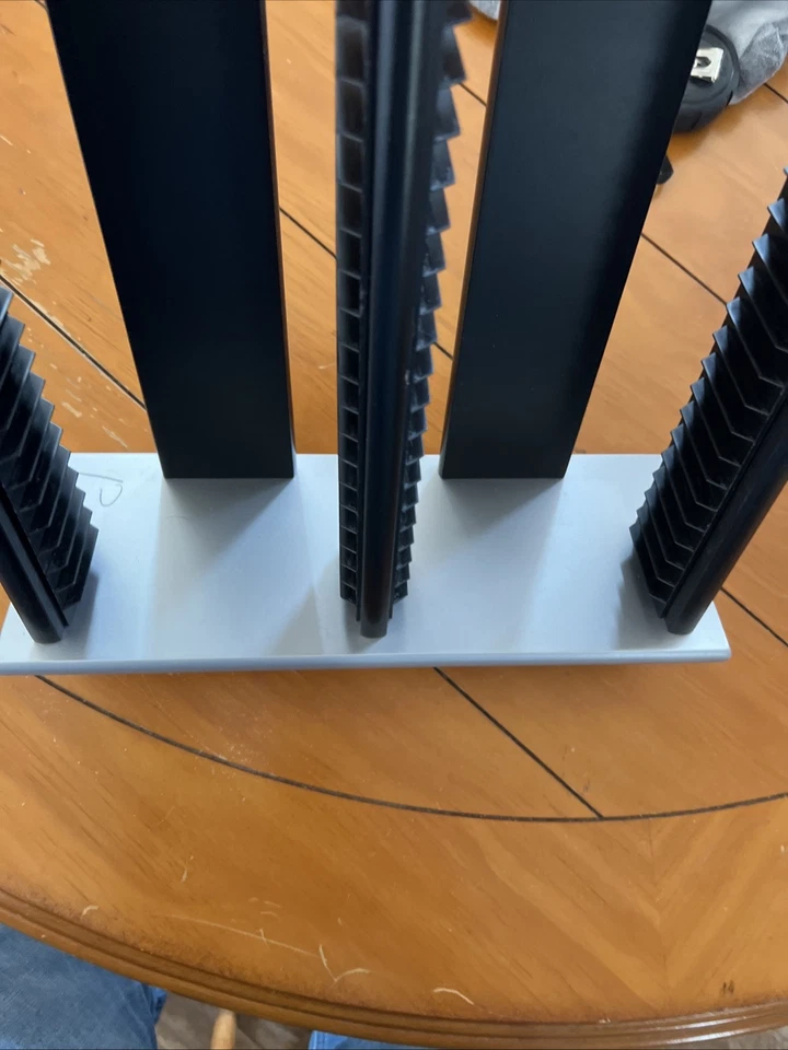 Soporte de almacenamiento para CD de madera para 50 CD negro plata madera maciza pintada Foto 4 de 4