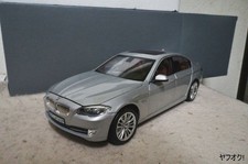 BMW 550i 1 18 Miniature Car Norev with Issues 5 Series