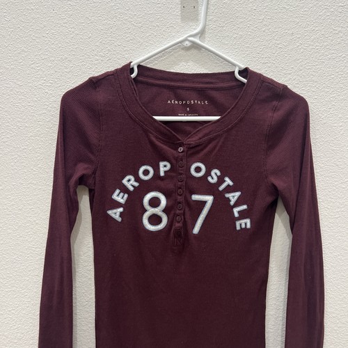 Top acanalado Henley manga larga Aeropostale para mujer Elena Gilbert Bella Swan S - Imagen 2 de 10