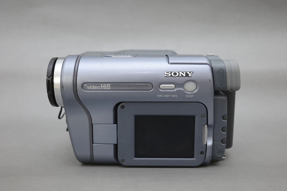 Sony Handycam Hi-8 Analog Camcorder CCD-TRV228E S Video Tape or TAPELESS SETUP - Image 3 of 4