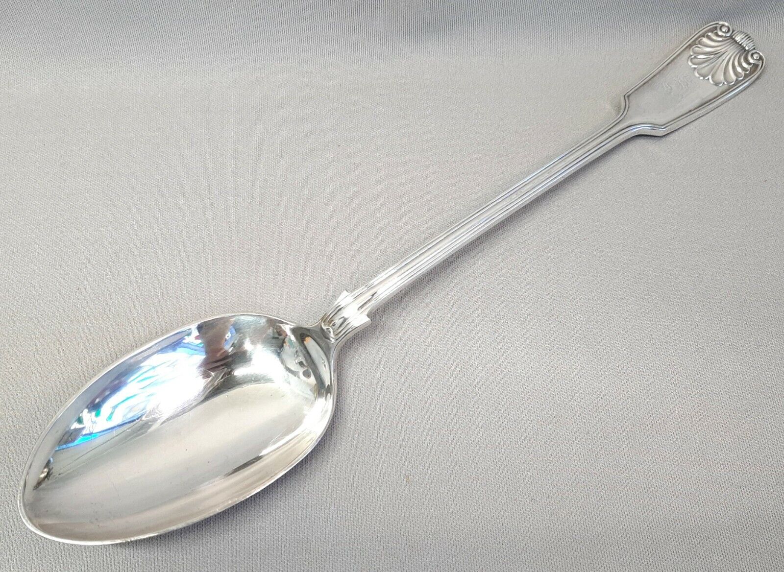 VINTAGE FIDDLE THREAD & SHELL SILVER PLATE STUFFING SERVING SPOON 13" ENGLAND