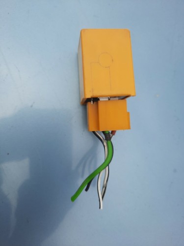 OEM XJ6 XJ12 Yellow 4 Pin Relay 12V 15 25min Lucas 33383B 0487 Original - Picture 2 of 11