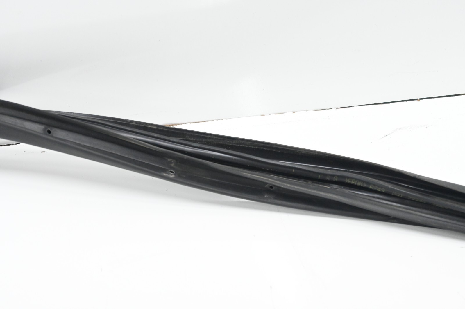 ⭐ 14-20 Maserati Ghibli Quatt Front Right Door Body Rubber Weatherstrip Seal Oem