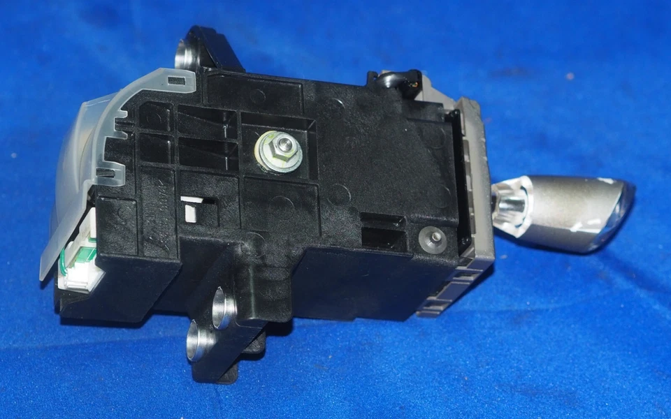 2004-2009 Toyota Prius Automatic Transmission Gear Shifter Assembly OEM - Image 4 of 4