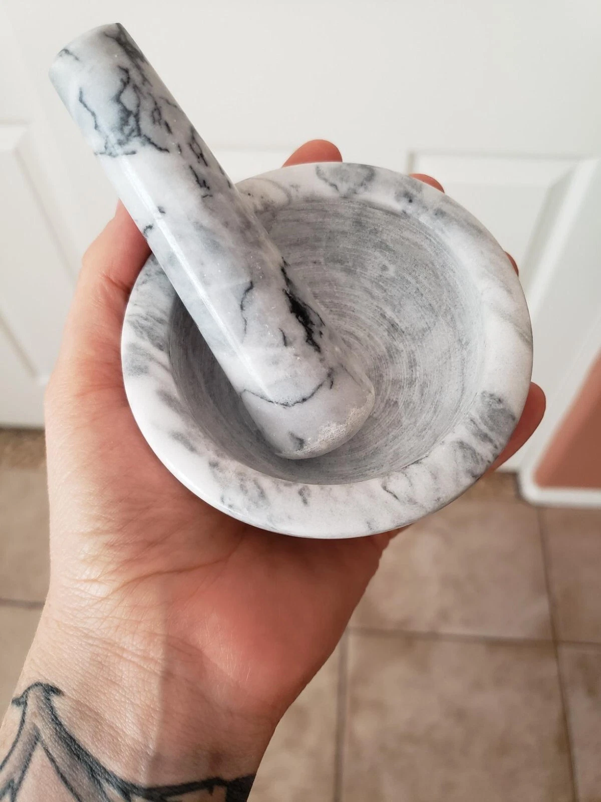 Mortar And Pestle Stone Marble Set White Pestal, Natural Spice Herb Pill Grinder
Opens in a new wind