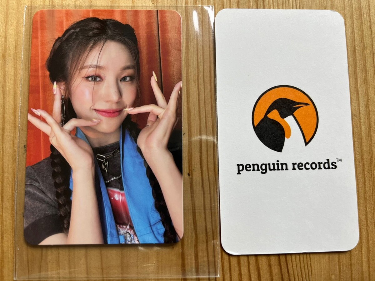 ITZY - CHESHIRE LIMITED EDITION LENTICULAR PHOTO CARD ALADIN POB