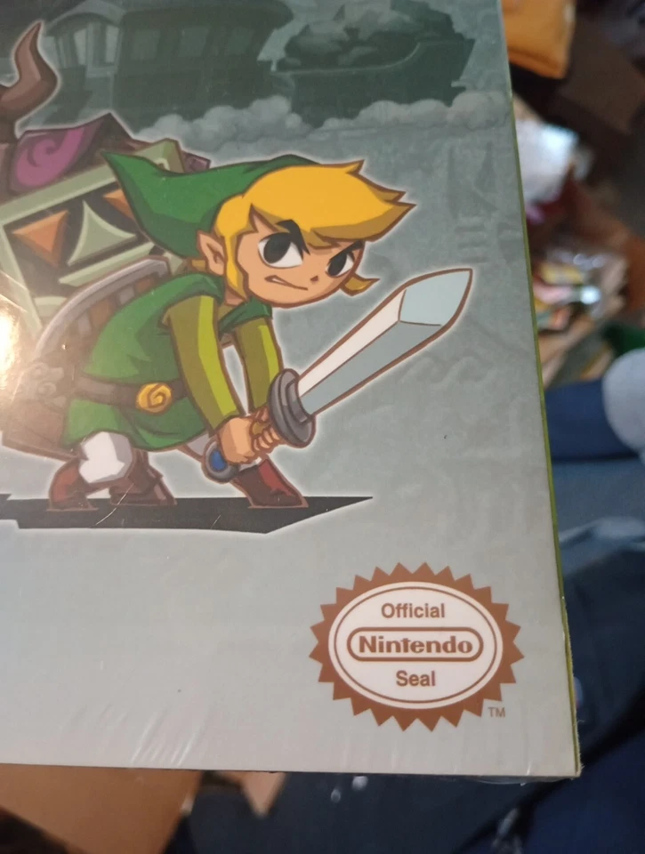 Legend of Zelda Spirit Tracks Prima Strategy Guide Premiere Edition + Map - Image 2 of 3