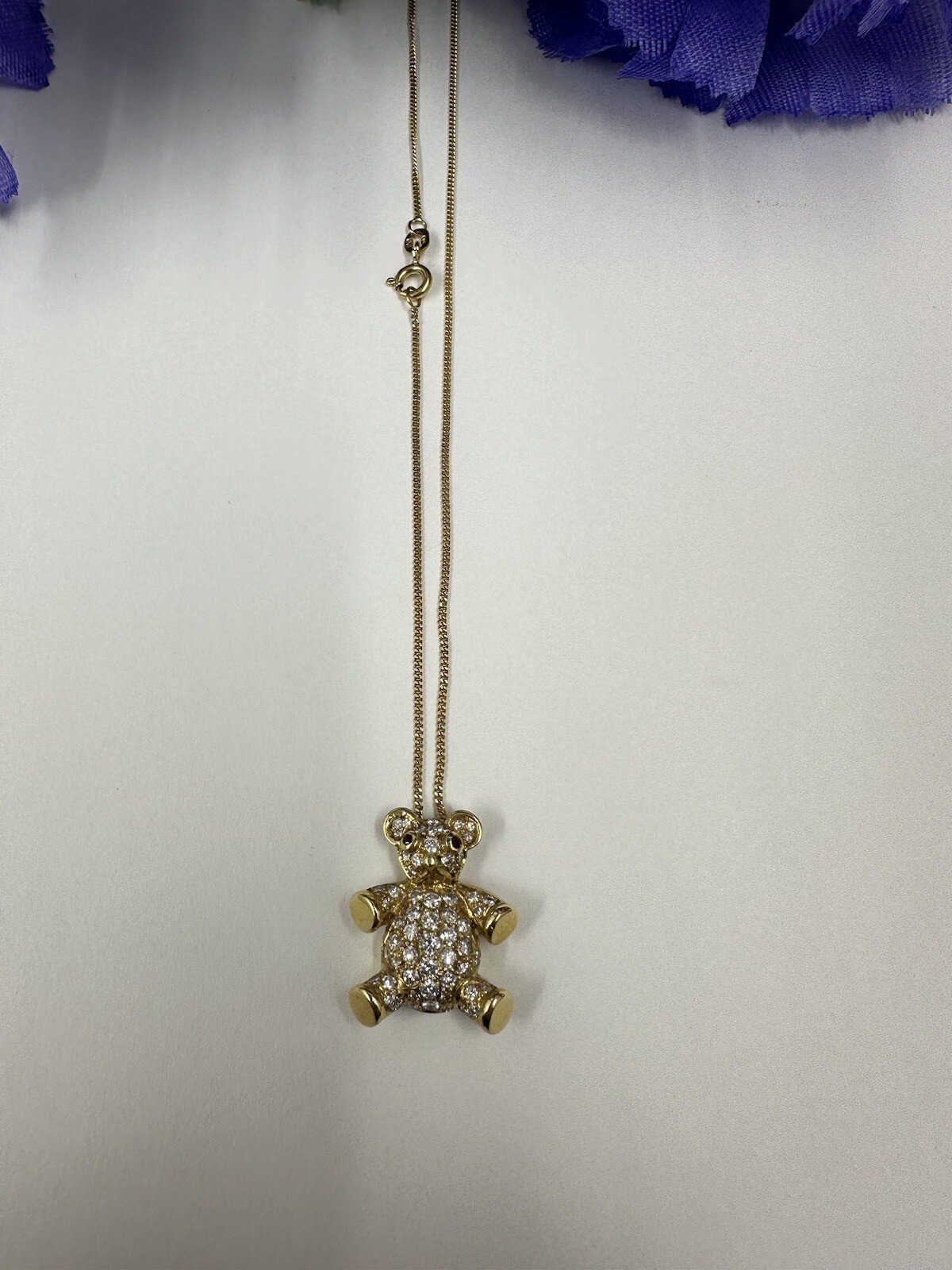 Sweet Diamond 18k Teddy Bear Pendant & Chain