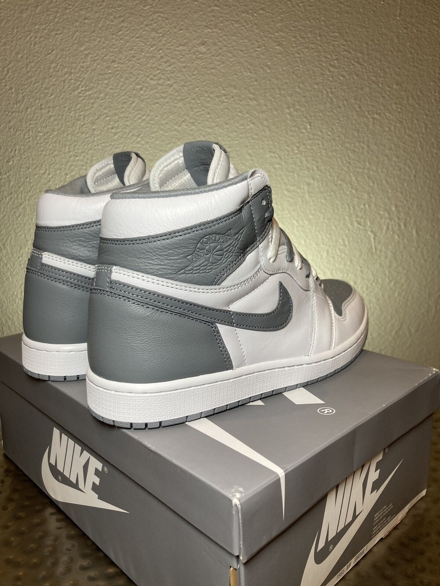 Nike Air Jordan 1 Retro High OG スモークグレー Nike Air Jordan 1 High OG 