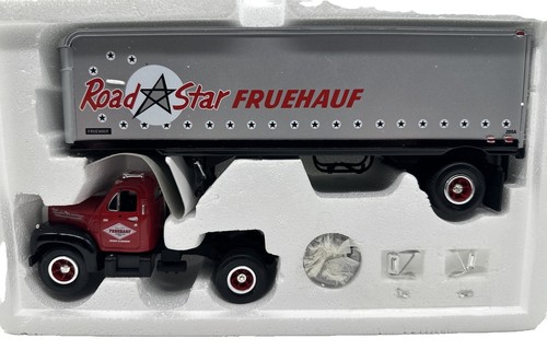 1st Gear 1:34 GMC 1952 half Rack stake truck with barrels load