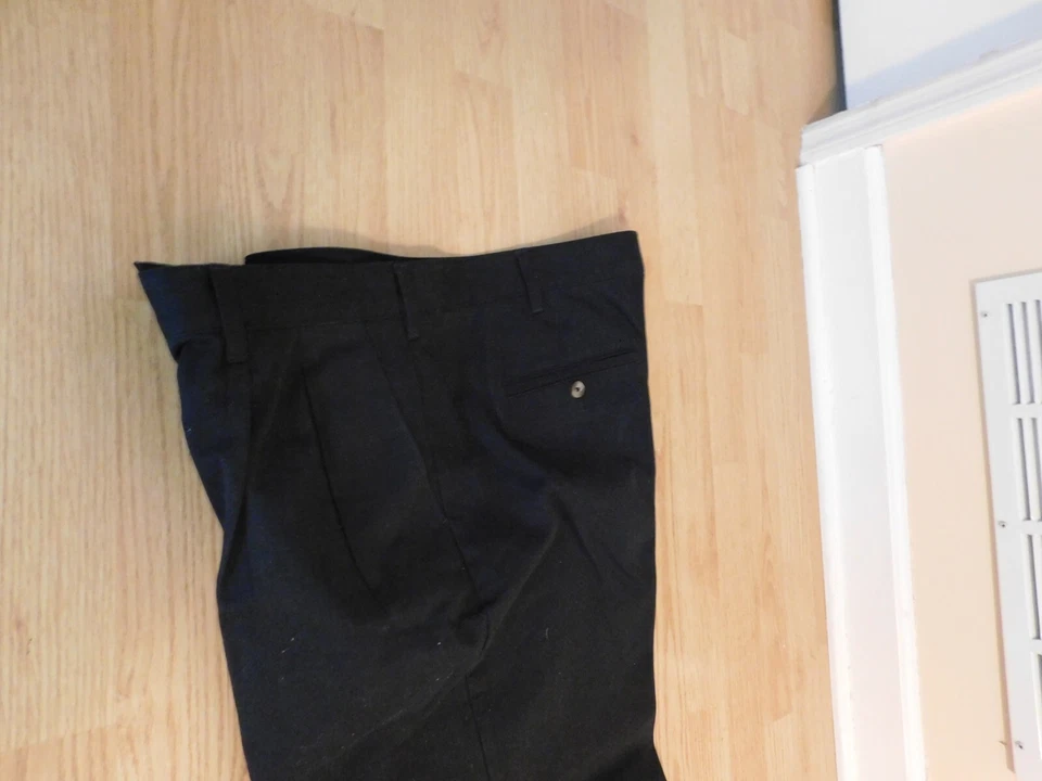 Pantalones negros Basic Editions 40 x 30 - Excelente estado - Algodón/Poliéster Foto 3 de 4