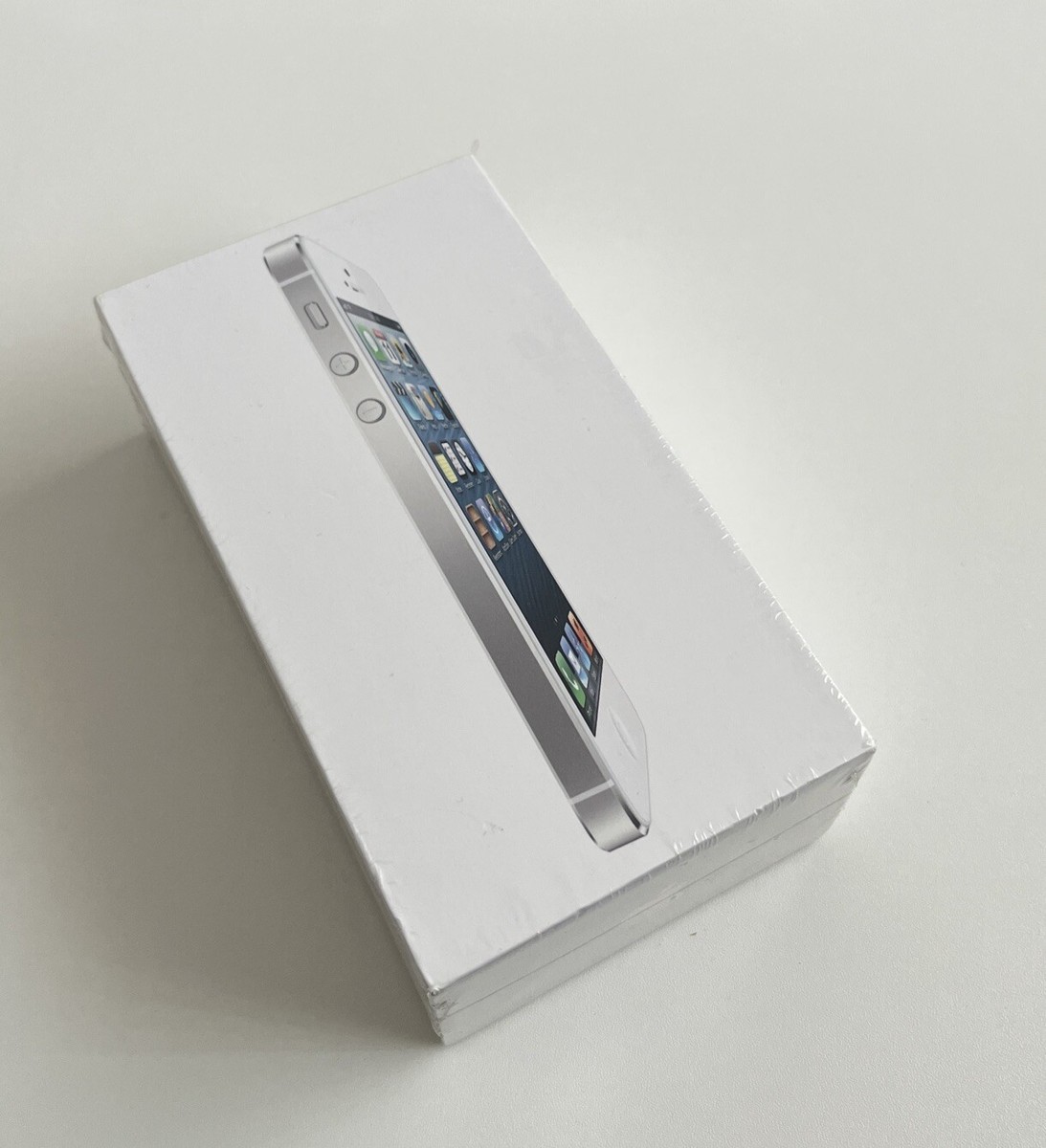 ♡Apple iPhone 5 16GB 本体 A1429 ジャンク扱い Apple iPhone 5 16GB iOS 6.1.3 (Unlocked) A1429 (CDMA + GSM