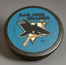 San Jose Sharks Vintage NHL Official  In Glas Co Hockey Puck