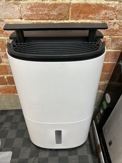 Meaco MeacoDry Arete® One 20L Dehumidifier Faulty Returned Has power 1904